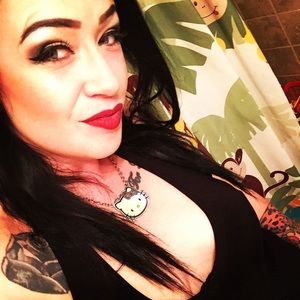 Meet your Posher, Marianne